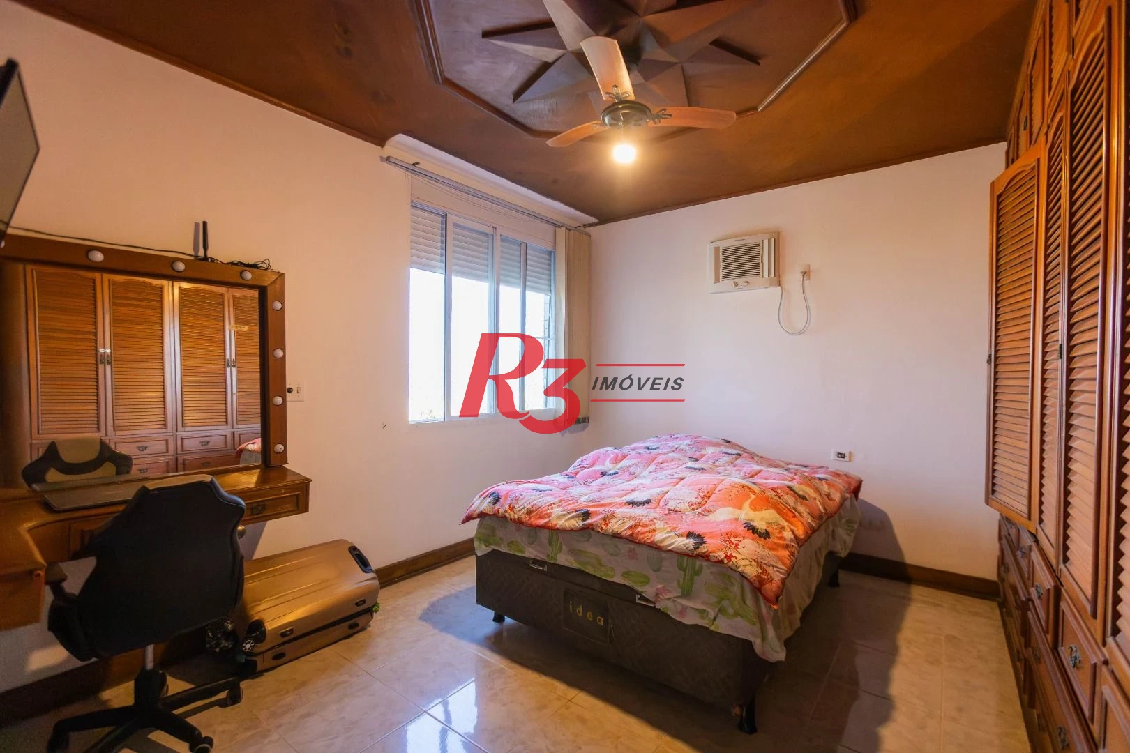Apartamento com 3 dormitórios à venda, 180 m² por R$ 1.630.000,00 - Gonzaga - Santos/SP
