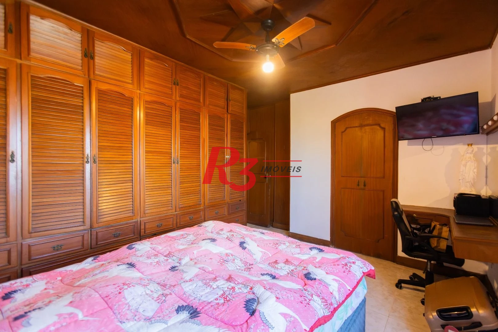 Apartamento com 3 dormitórios à venda, 180 m² por R$ 1.630.000,00 - Gonzaga - Santos/SP