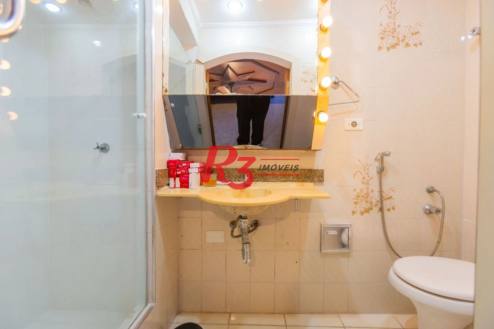 Apartamento com 3 dormitórios à venda, 180 m² por R$ 1.630.000,00 - Gonzaga - Santos/SP