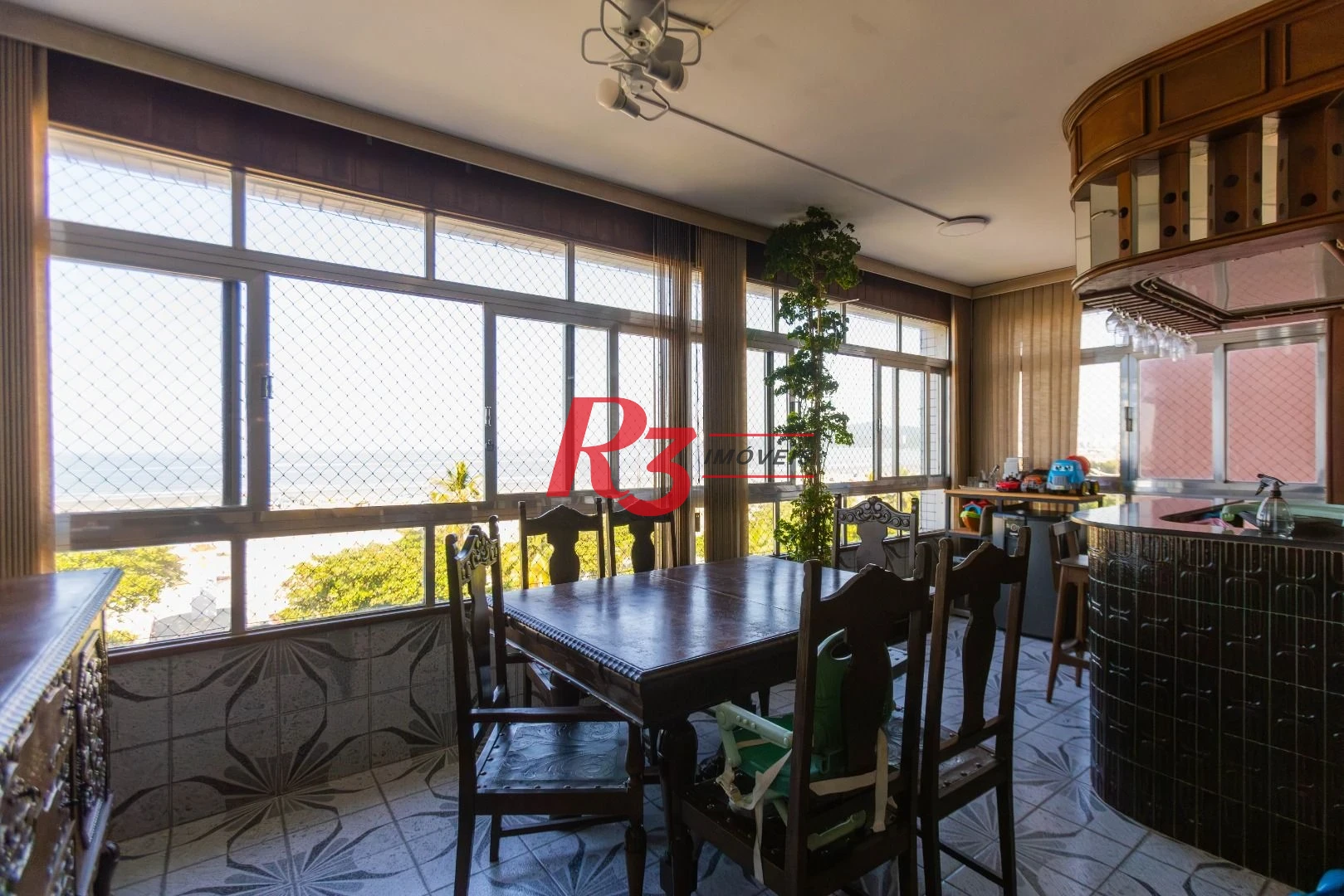 Apartamento com 3 dormitórios à venda, 180 m² por R$ 1.630.000,00 - Gonzaga - Santos/SP