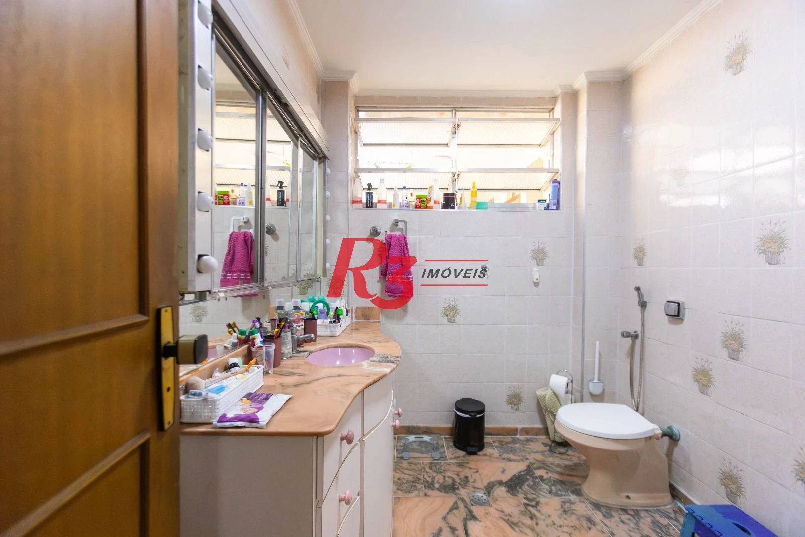 Apartamento com 3 dormitórios à venda, 180 m² por R$ 1.630.000,00 - Gonzaga - Santos/SP