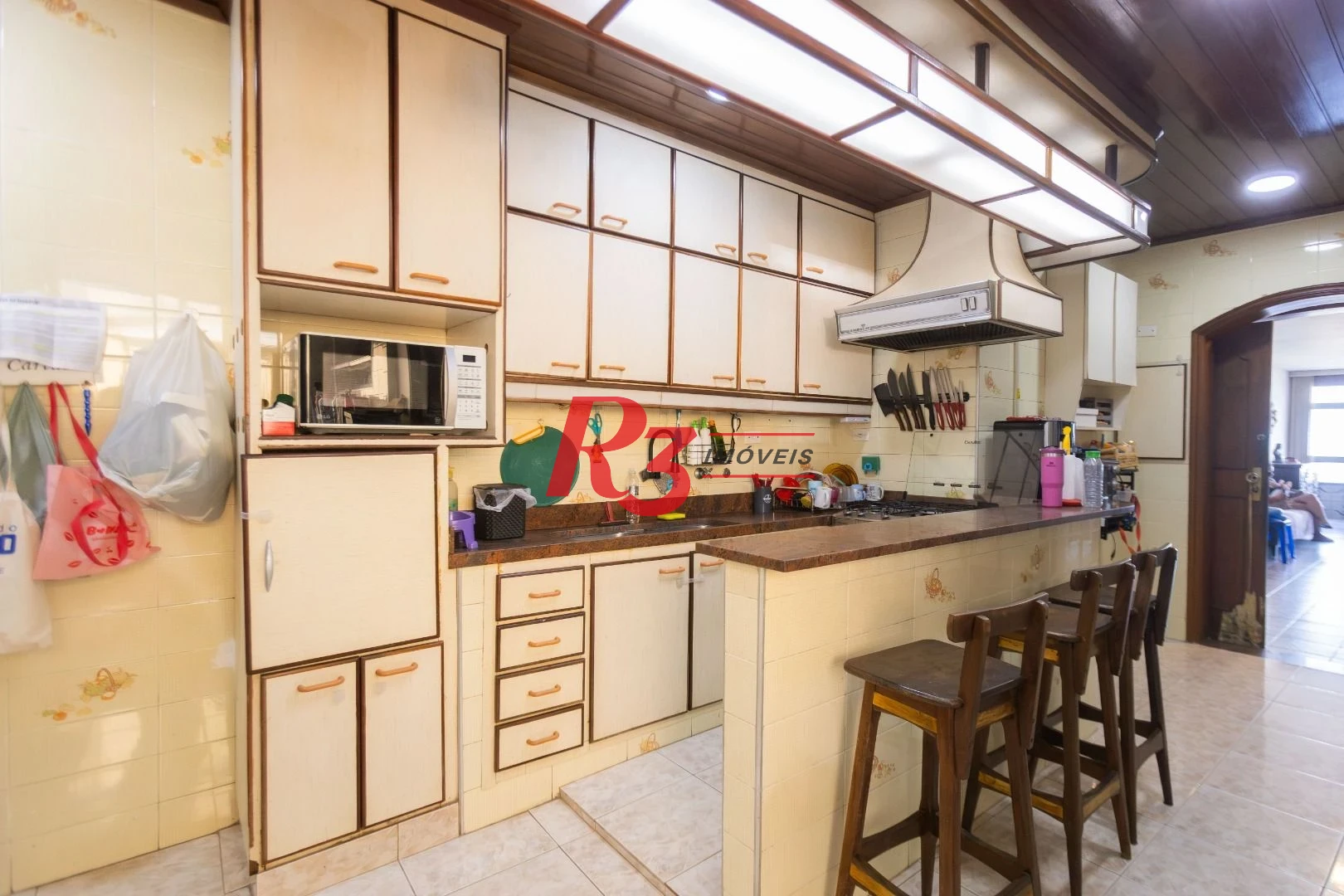 Apartamento com 3 dormitórios à venda, 180 m² por R$ 1.630.000,00 - Gonzaga - Santos/SP