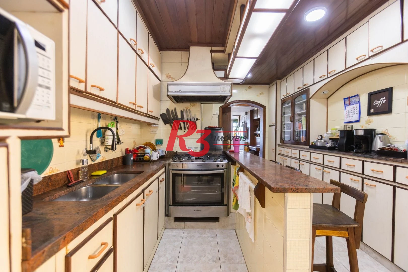 Apartamento com 3 dormitórios à venda, 180 m² por R$ 1.630.000,00 - Gonzaga - Santos/SP