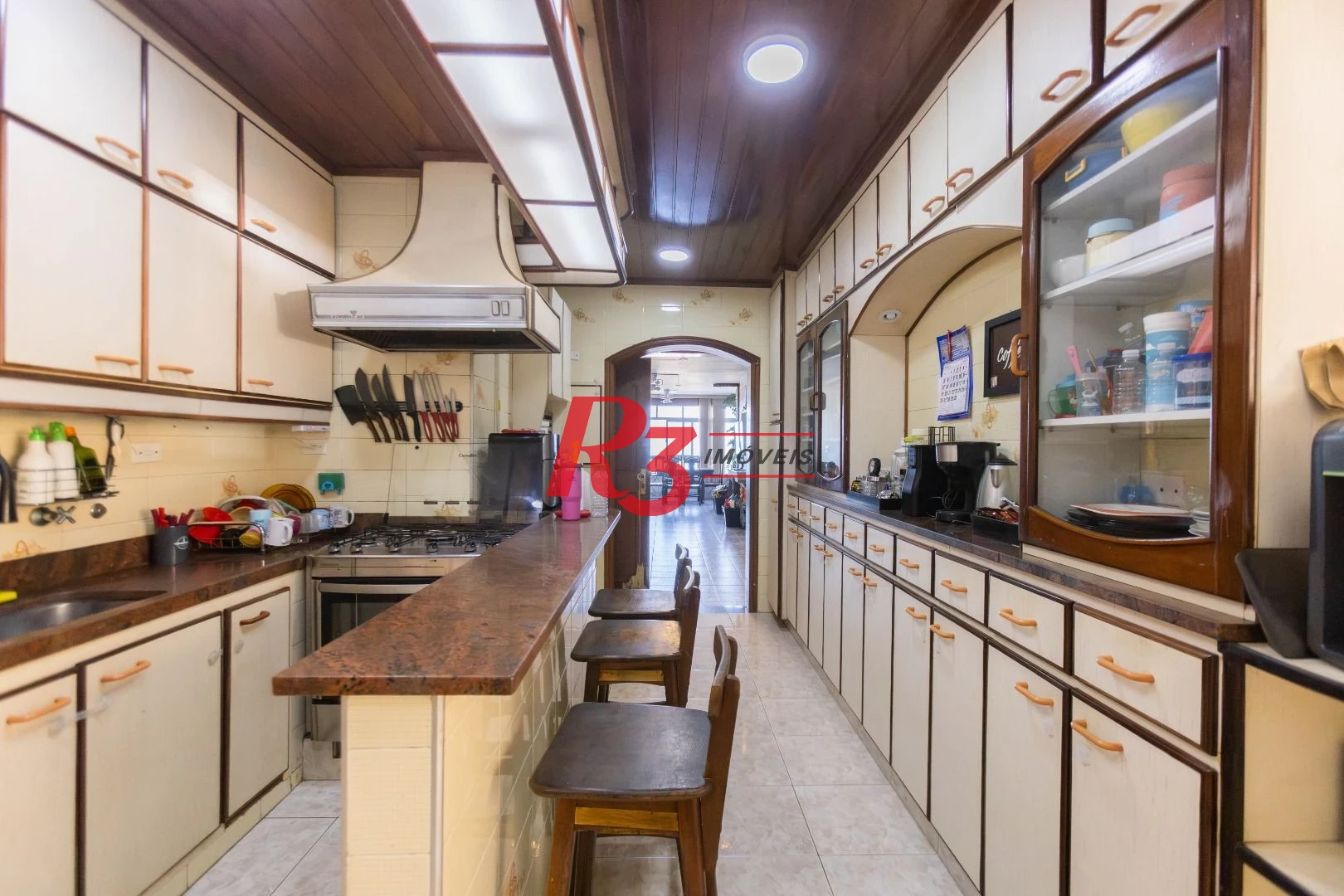 Apartamento com 3 dormitórios à venda, 180 m² por R$ 1.630.000,00 - Gonzaga - Santos/SP