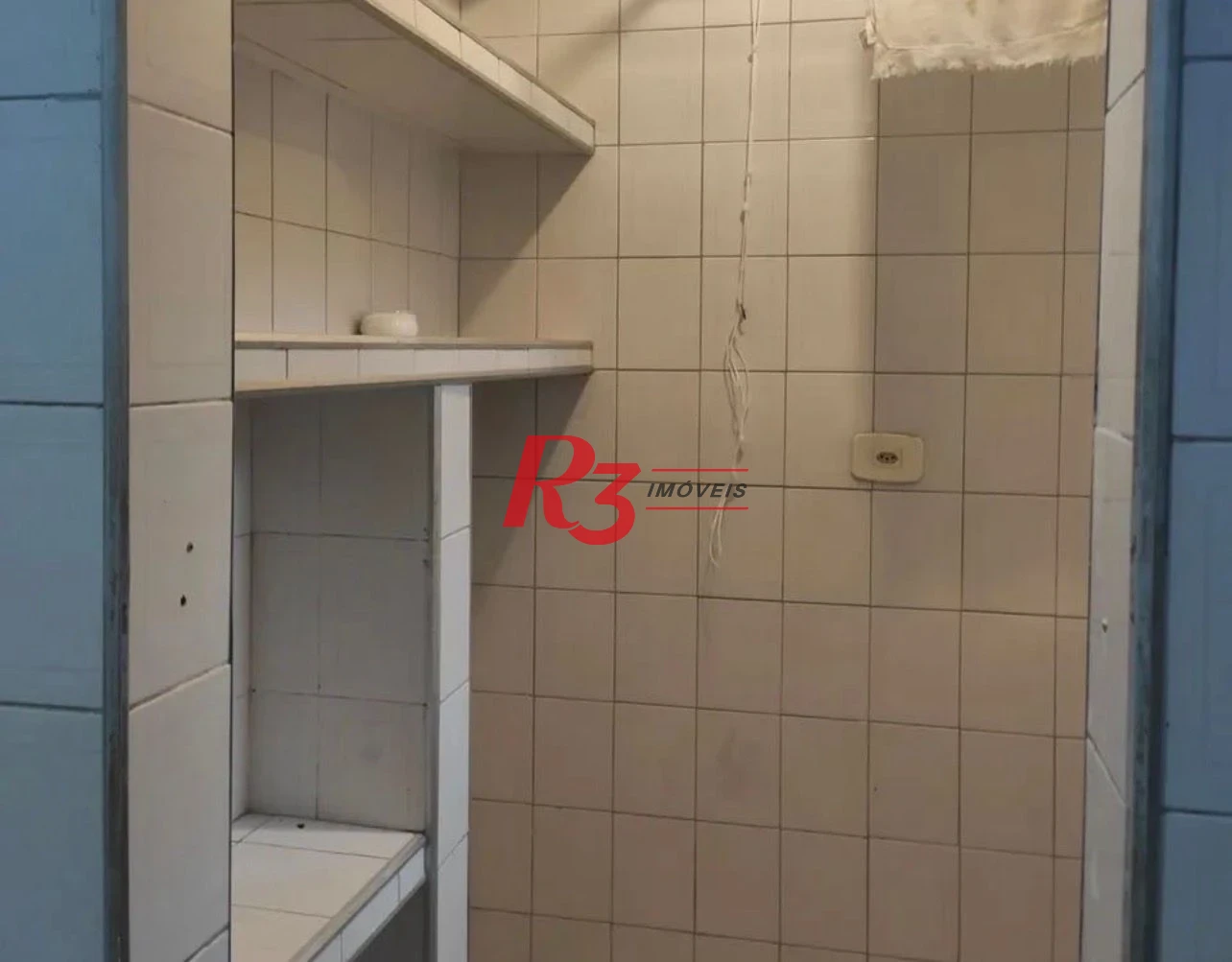 Apartamento com 2 dormitórios à venda, 68 m² por R$ 300.000,00 - Saboó - Santos/SP