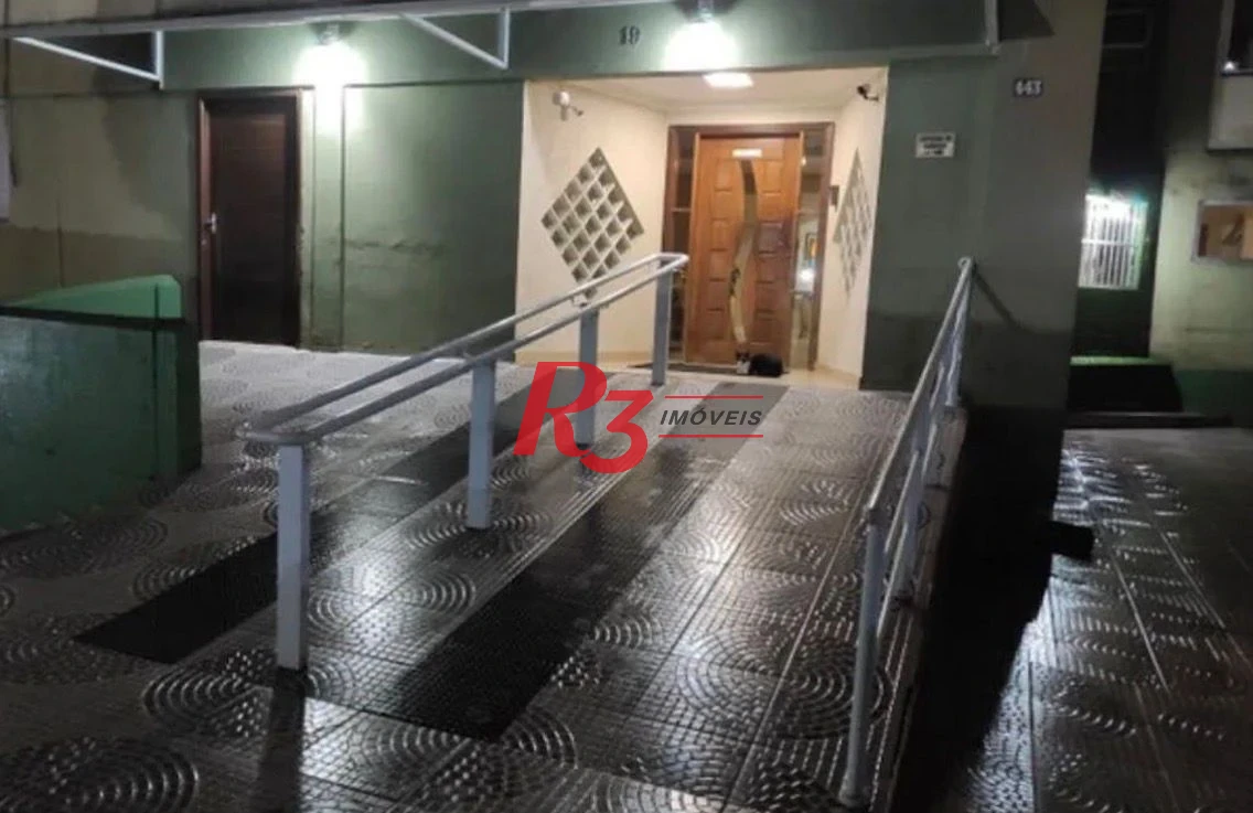 Apartamento com 2 dormitórios à venda, 68 m² por R$ 300.000,00 - Saboó - Santos/SP