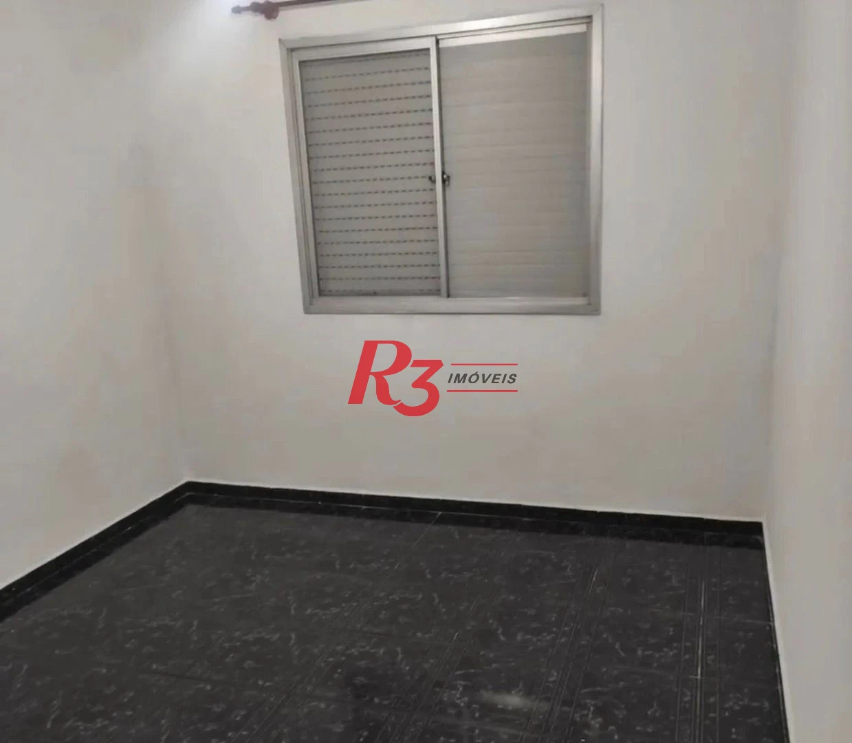 Apartamento com 2 dormitórios à venda, 68 m² por R$ 300.000,00 - Saboó - Santos/SP