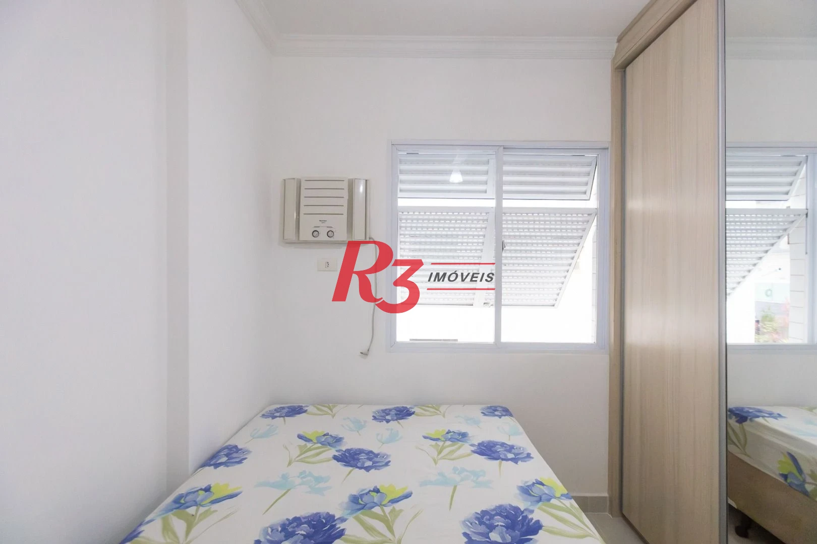 Apartamento para alugar, 37 m² por R$ 3.000,00/mês - José Menino - Santos/SP