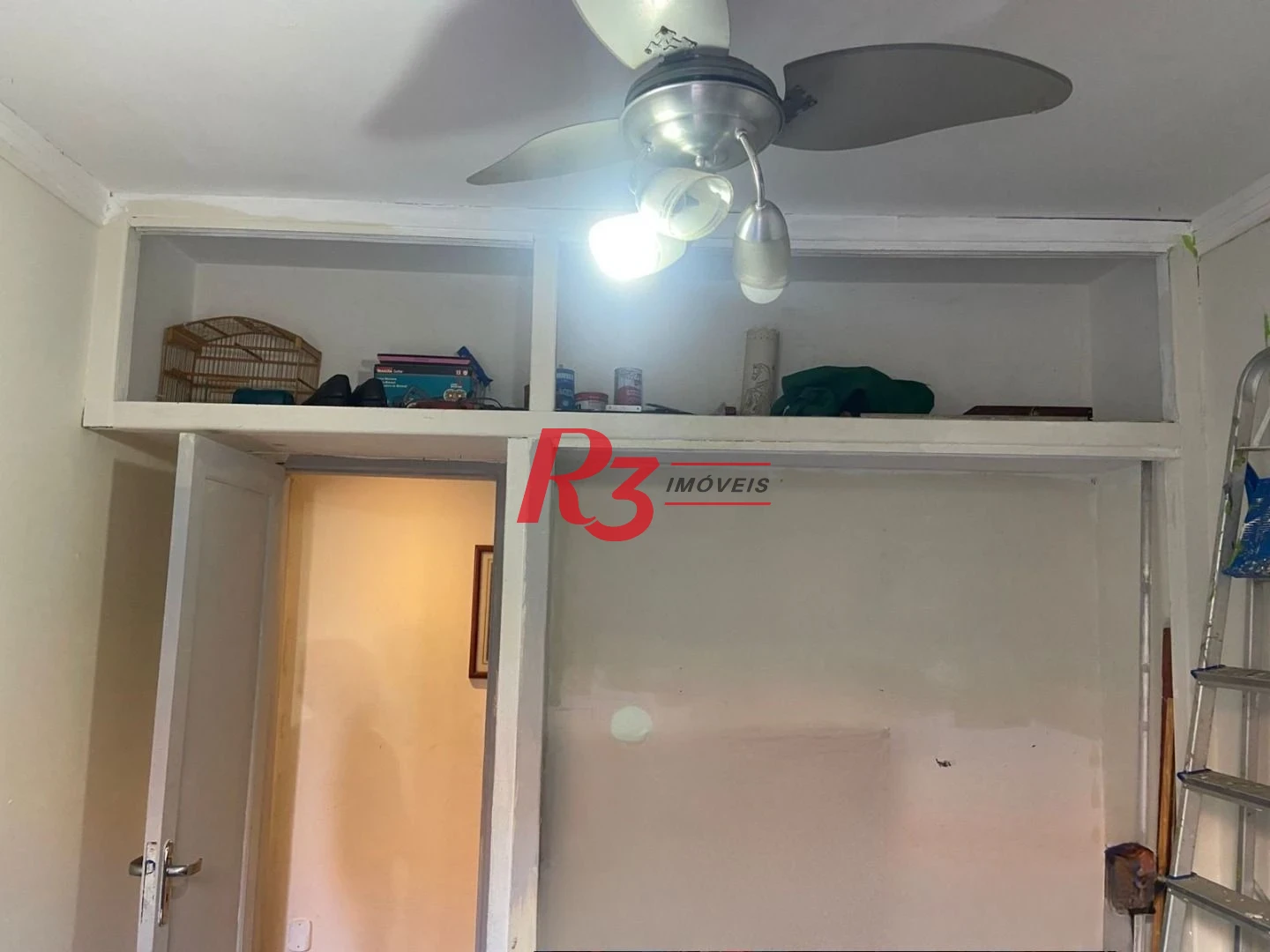Apartamento com 2 dormitórios à venda, 80 m² por R$ 340.000,00 - Gonzaga - Santos/SP