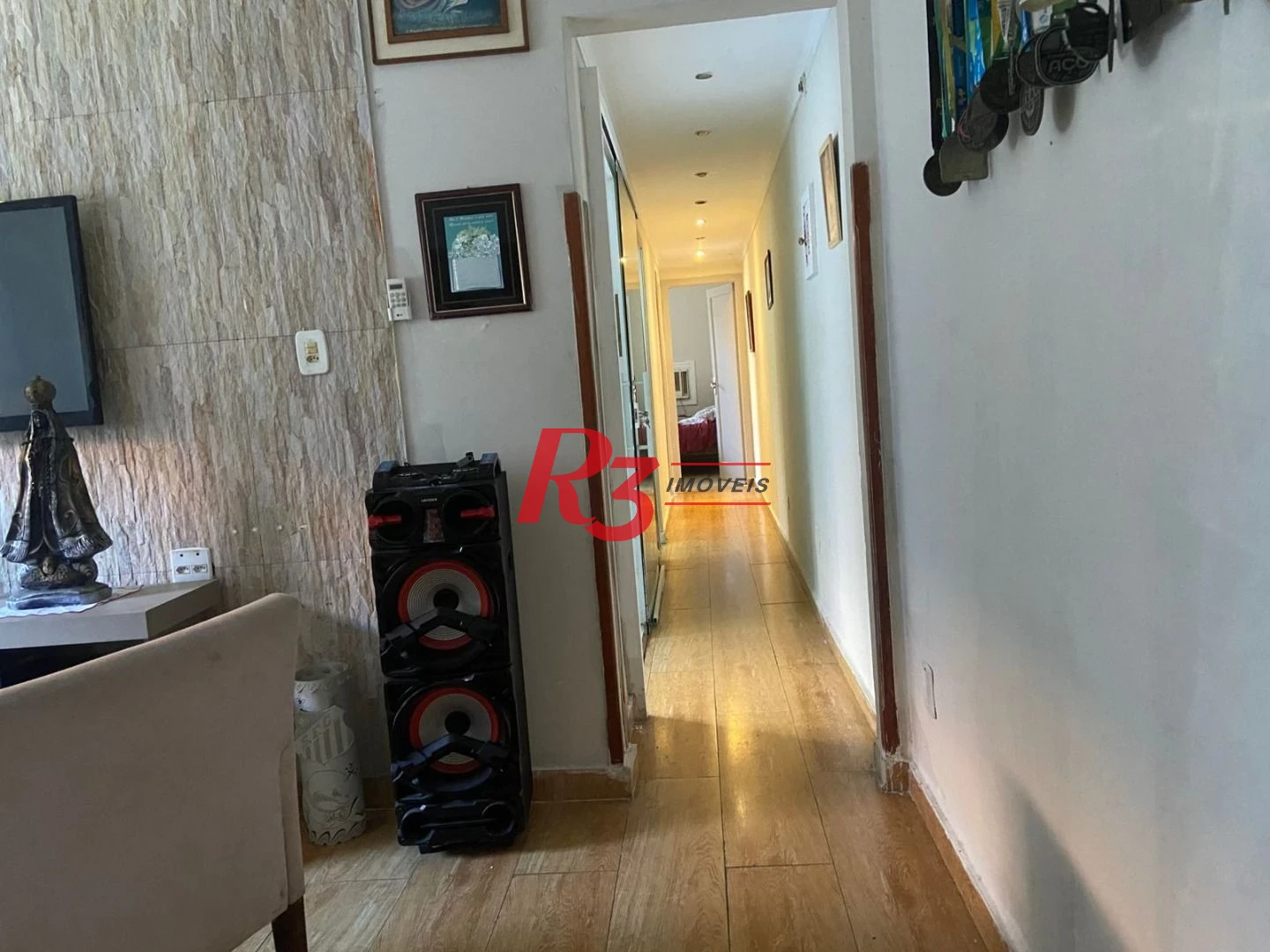 Apartamento com 2 dormitórios à venda, 80 m² por R$ 340.000,00 - Gonzaga - Santos/SP