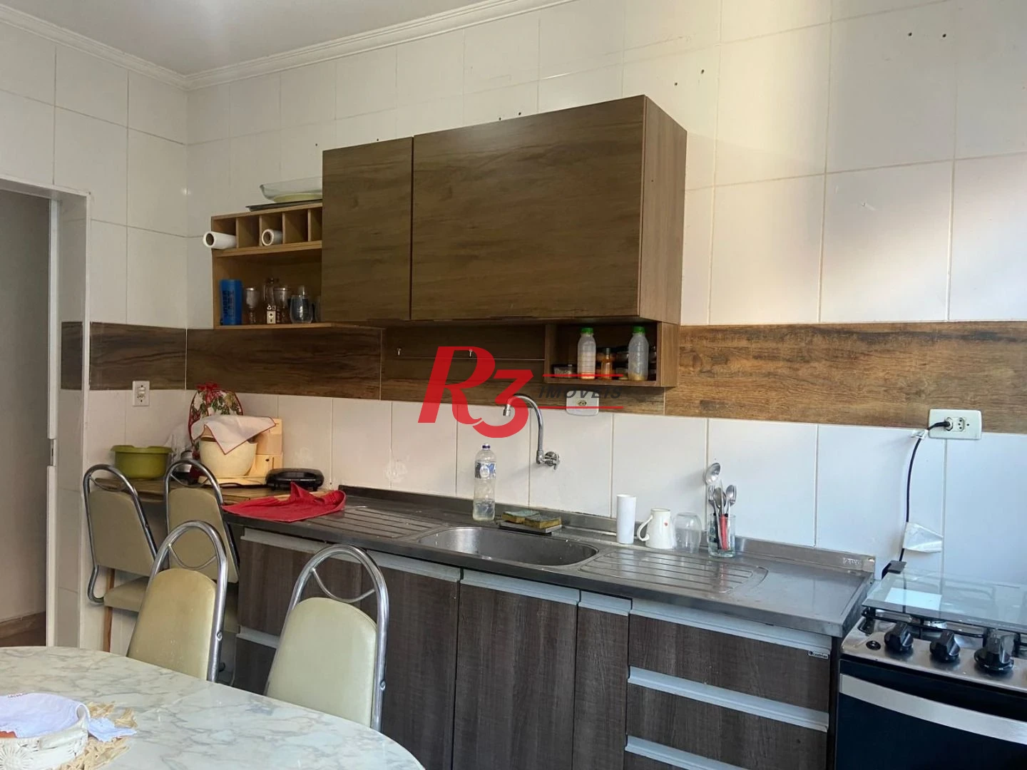 Apartamento com 2 dormitórios à venda, 80 m² por R$ 340.000,00 - Gonzaga - Santos/SP