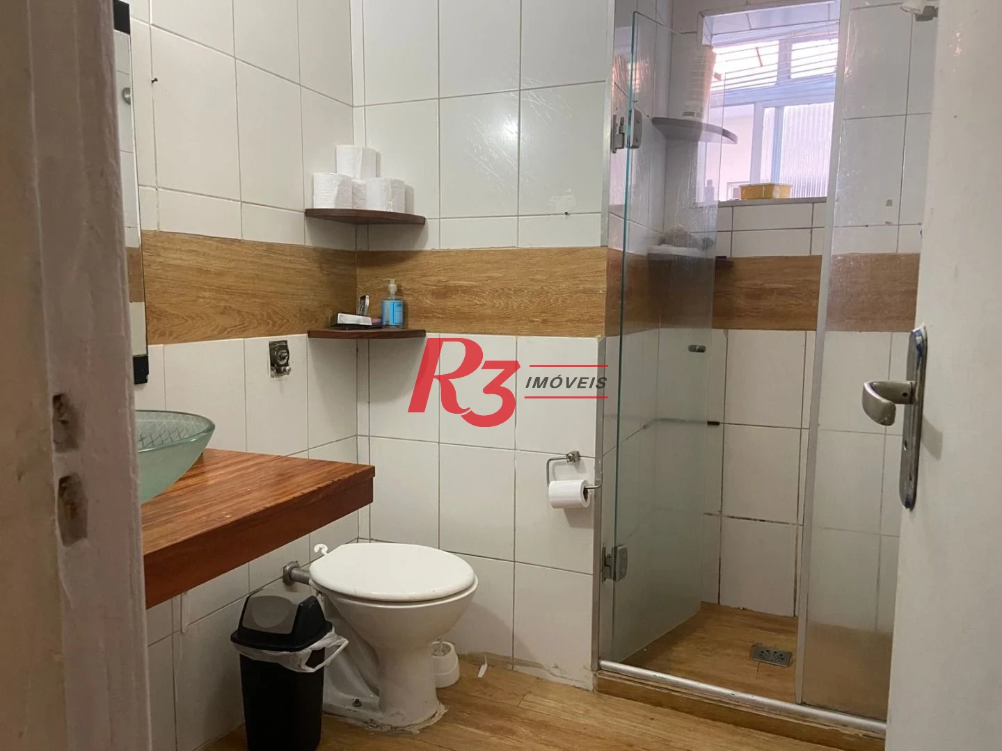 Apartamento com 2 dormitórios à venda, 80 m² por R$ 340.000,00 - Gonzaga - Santos/SP