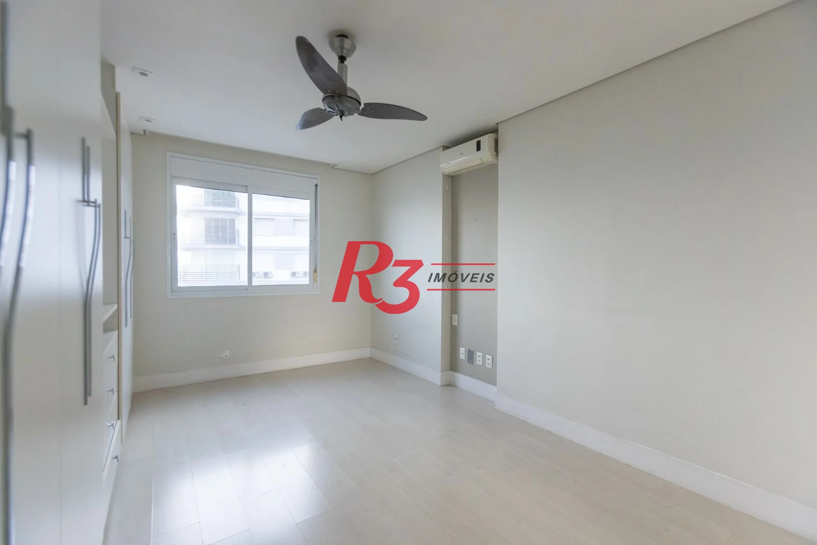Apartamento à venda, 194 m² por R$ 1.470.000,00 - Boqueirão - Santos/SP