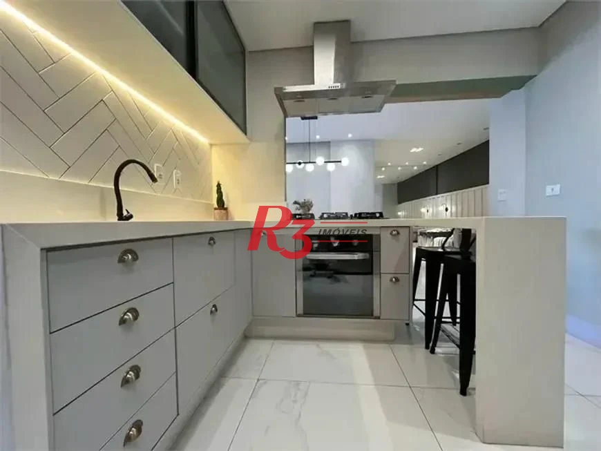 Apartamento com 2 dormitórios à venda, 91 m² por R$ 1.290.000,00 - Gonzaga - Santos/SP