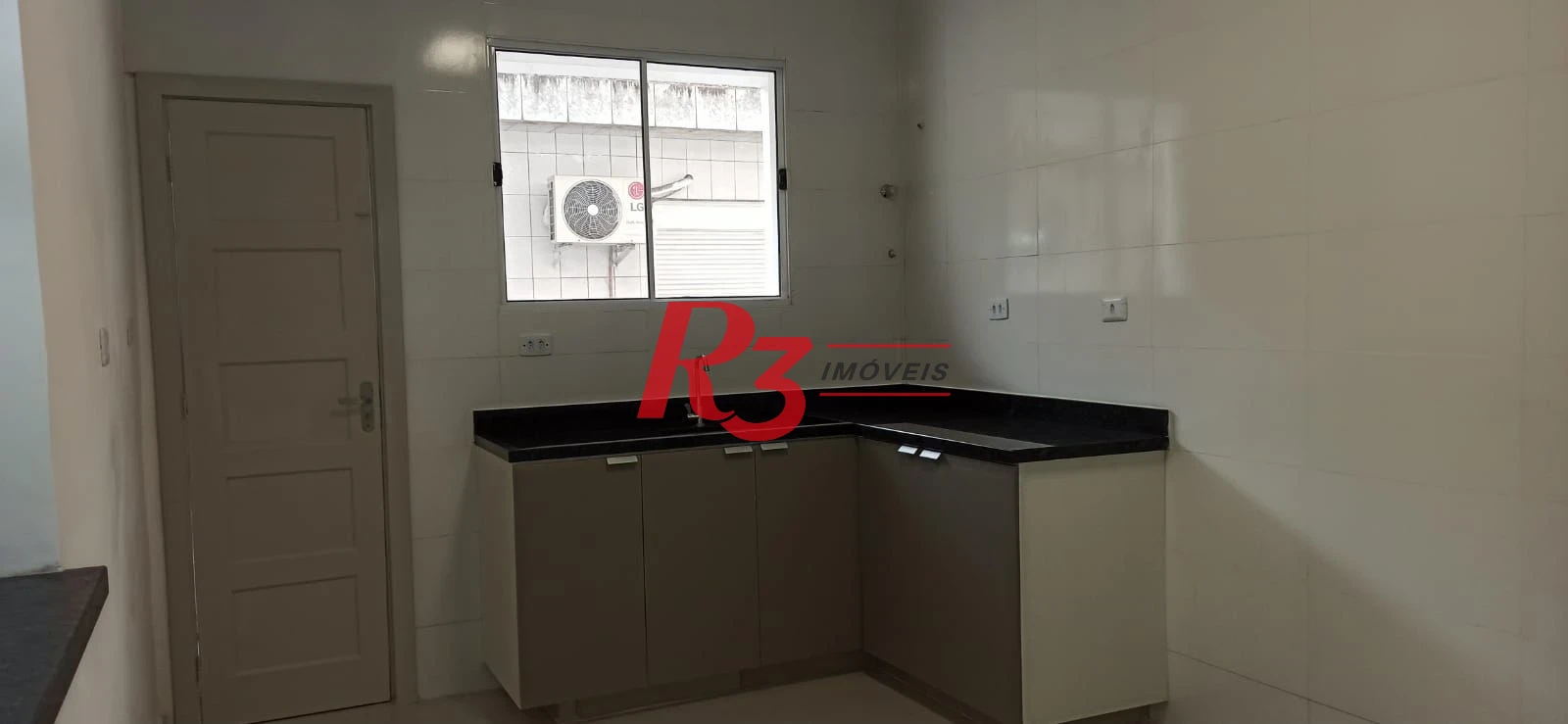 Apartamento com 2 dormitórios para alugar, 83 m² por R$ 3.100,00/mês - Campo Grande - Santos/SP