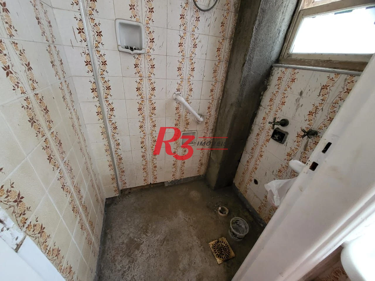 Apartamento com 3 dormitórios à venda, 150 m² por R$ 700.000,00 - Gonzaga - Santos/SP