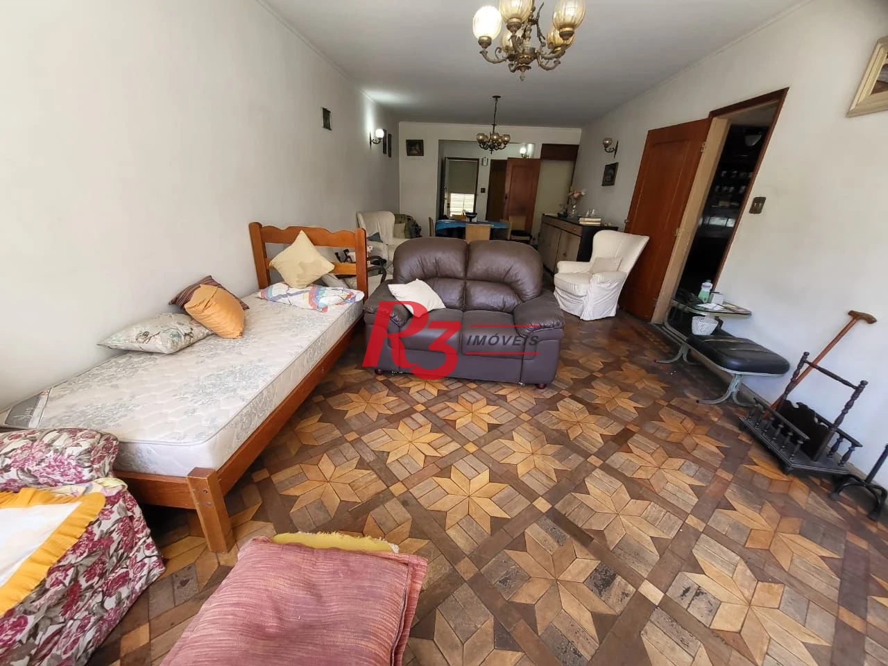 Apartamento com 3 dormitórios à venda, 150 m² por R$ 700.000,00 - Gonzaga - Santos/SP