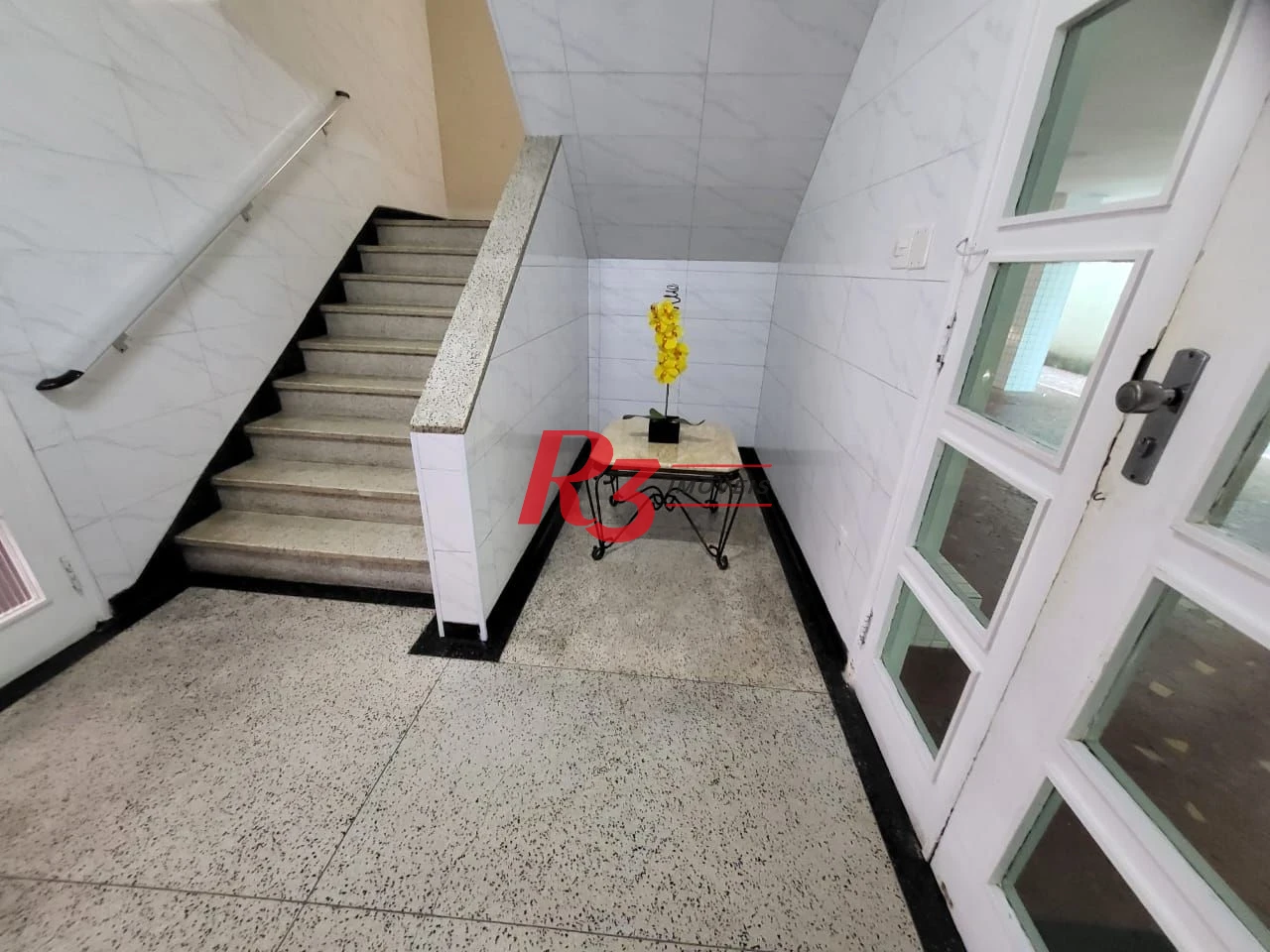 Apartamento com 3 dormitórios à venda, 150 m² por R$ 700.000,00 - Gonzaga - Santos/SP