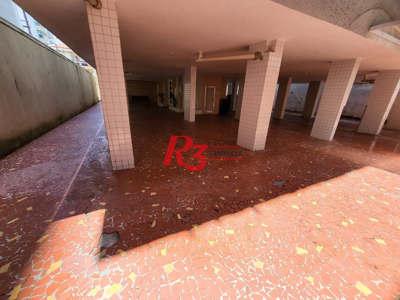 Apartamento com 3 dormitórios à venda, 150 m² por R$ 700.000,00 - Gonzaga - Santos/SP