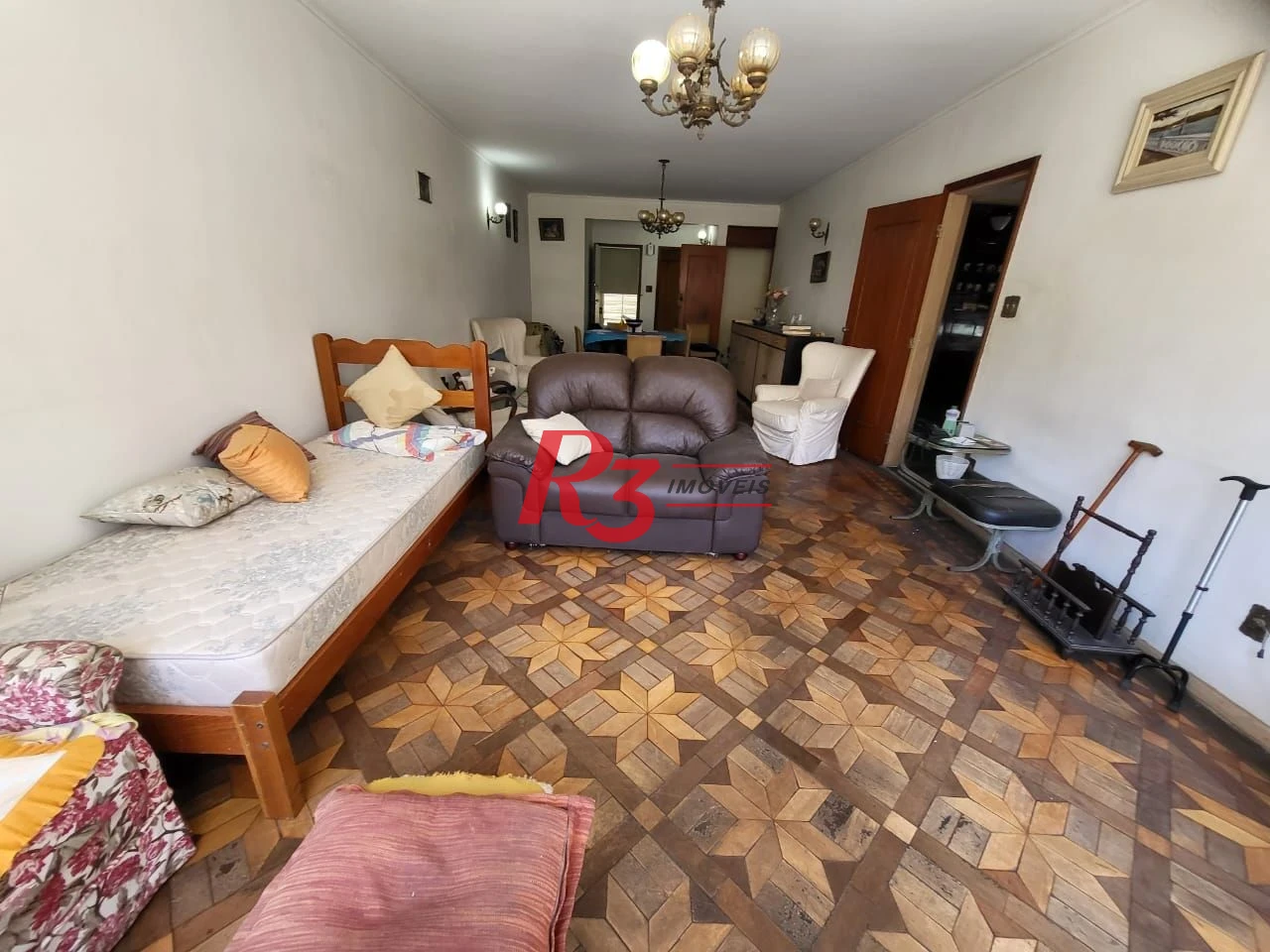Apartamento com 3 dormitórios à venda, 150 m² por R$ 700.000,00 - Gonzaga - Santos/SP