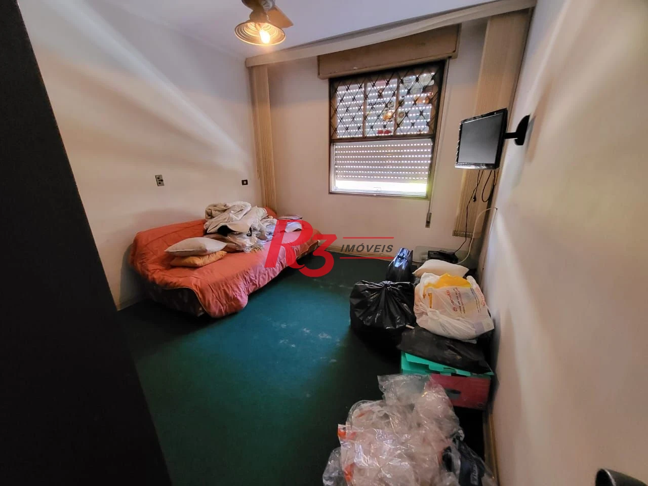 Apartamento com 3 dormitórios à venda, 150 m² por R$ 700.000,00 - Gonzaga - Santos/SP