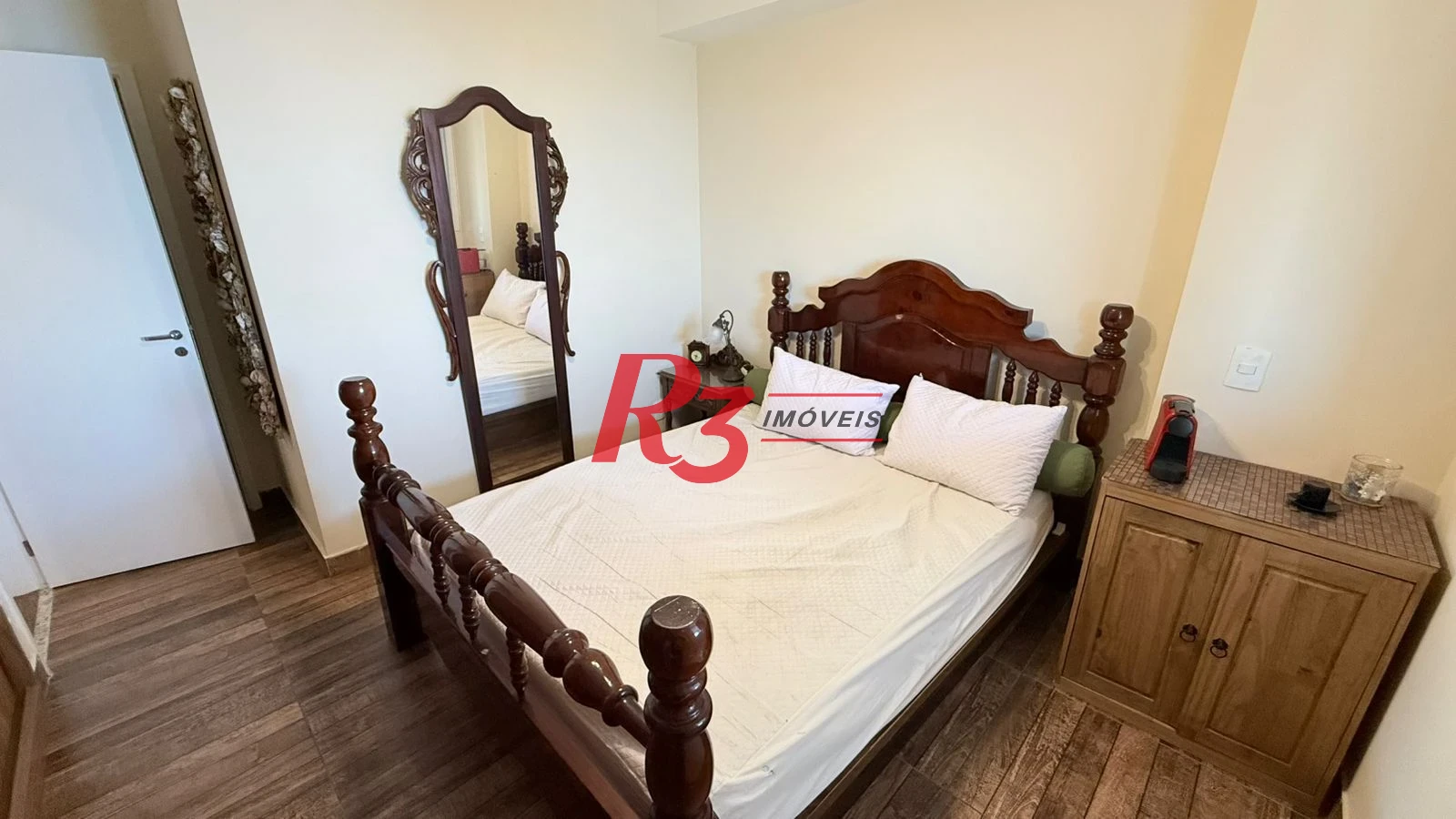 Apartamento Duplex com 2 dormitórios à venda, 87 m² por R$ 1.060.000,00 - José Menino - Santos/SP