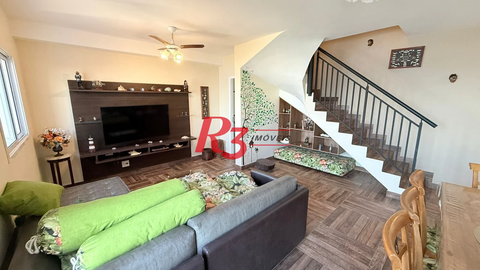 Apartamento Duplex com 2 dormitórios à venda, 87 m² por R$ 1.060.000,00 - José Menino - Santos/SP