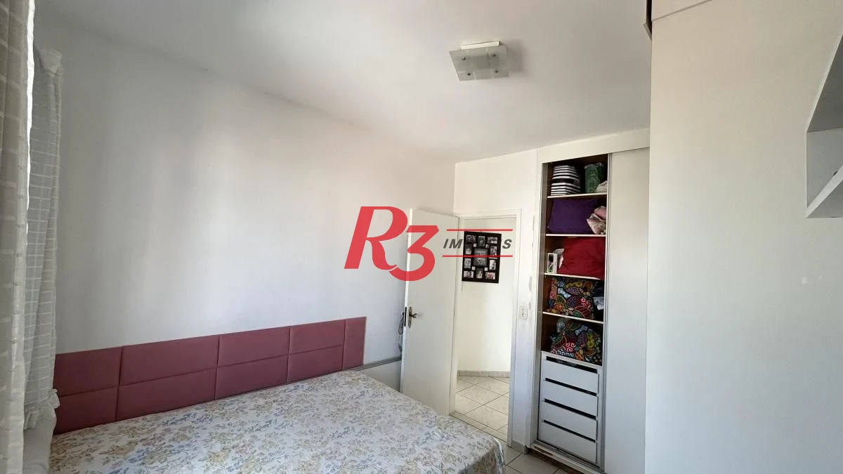 Apartamento com 2 dormitórios à venda, 82 m² por R$ 640.000,00 - Embaré - Santos/SP