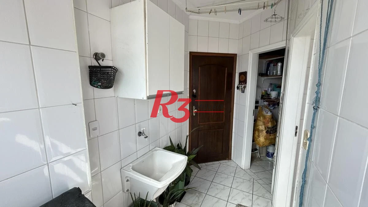 Apartamento com 2 dormitórios à venda, 82 m² por R$ 640.000,00 - Embaré - Santos/SP