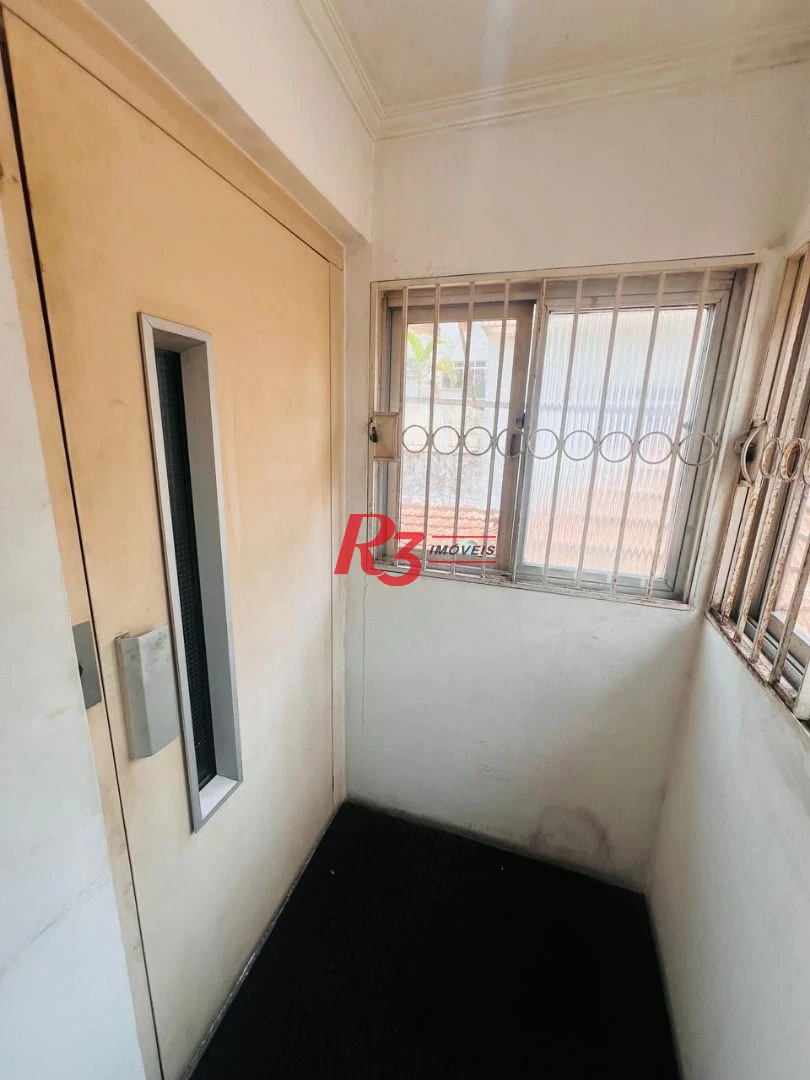 Sobrado com 3 dormitórios à venda, 311 m² por R$ 3.000.000,00 - Embaré - Santos/SP