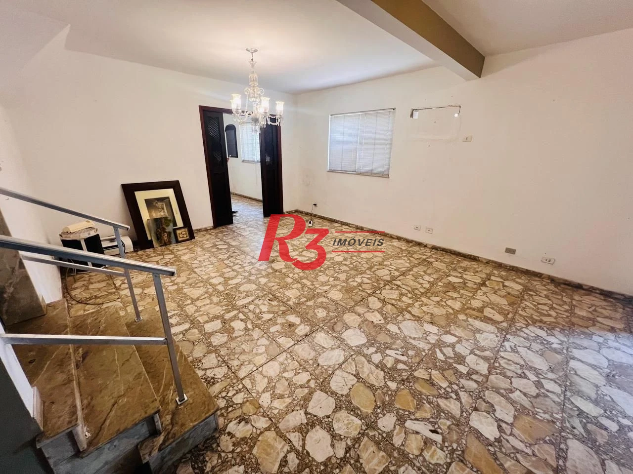 Sobrado com 3 dormitórios à venda, 311 m² por R$ 3.000.000,00 - Embaré - Santos/SP