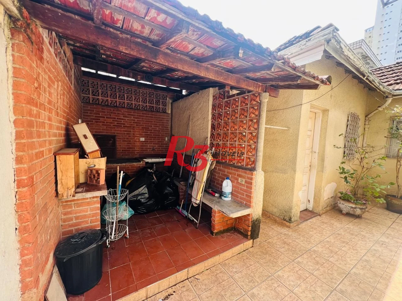 Sobrado com 3 dormitórios à venda, 311 m² por R$ 3.000.000,00 - Embaré - Santos/SP