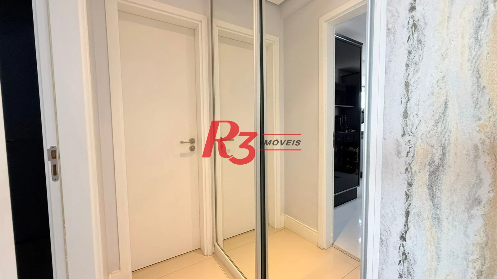 Apartamento com 3 dormitórios à venda, 131 m² por R$ 1.890.000,00 - Embaré - Santos/SP