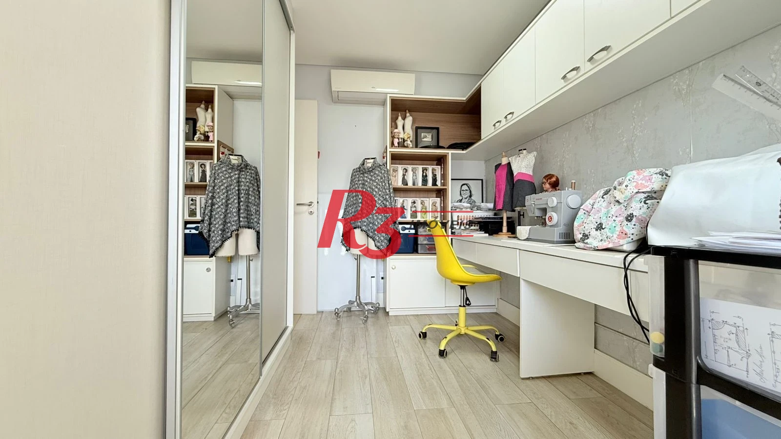 Apartamento com 3 dormitórios à venda, 131 m² por R$ 1.890.000,00 - Embaré - Santos/SP