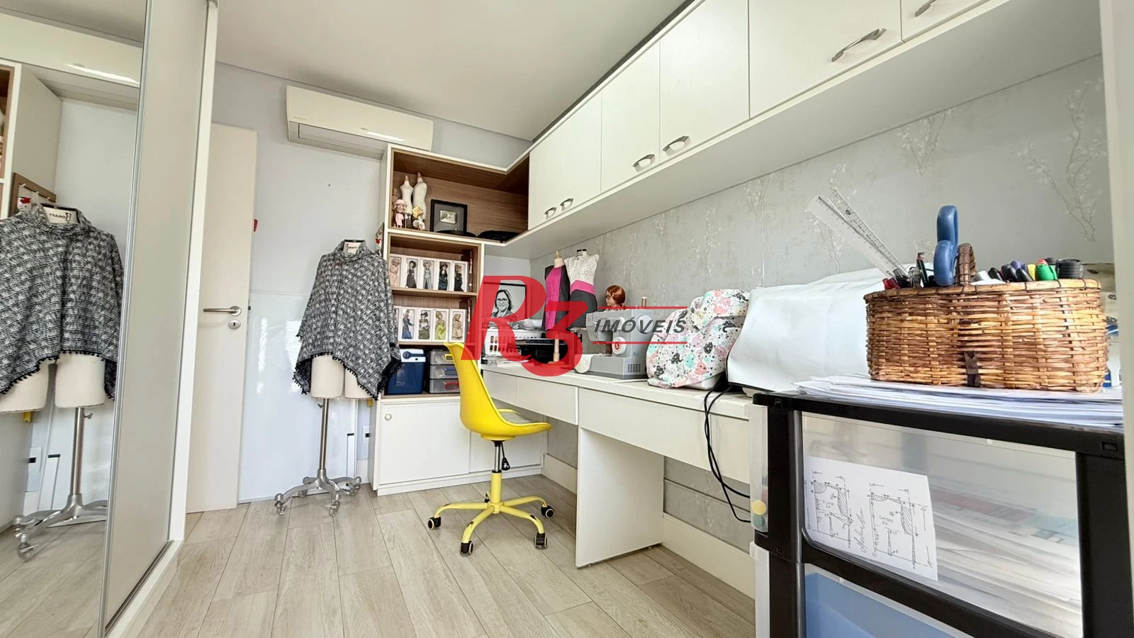 Apartamento com 3 dormitórios à venda, 131 m² por R$ 1.890.000,00 - Embaré - Santos/SP