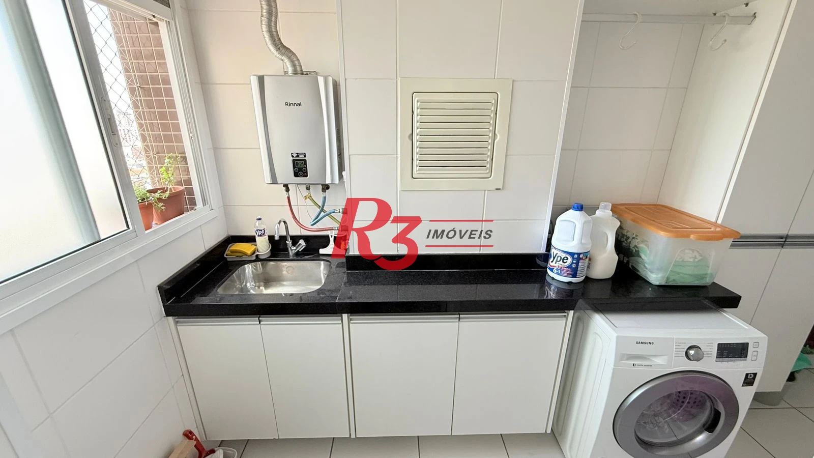 Apartamento com 3 dormitórios à venda, 131 m² por R$ 1.890.000,00 - Embaré - Santos/SP