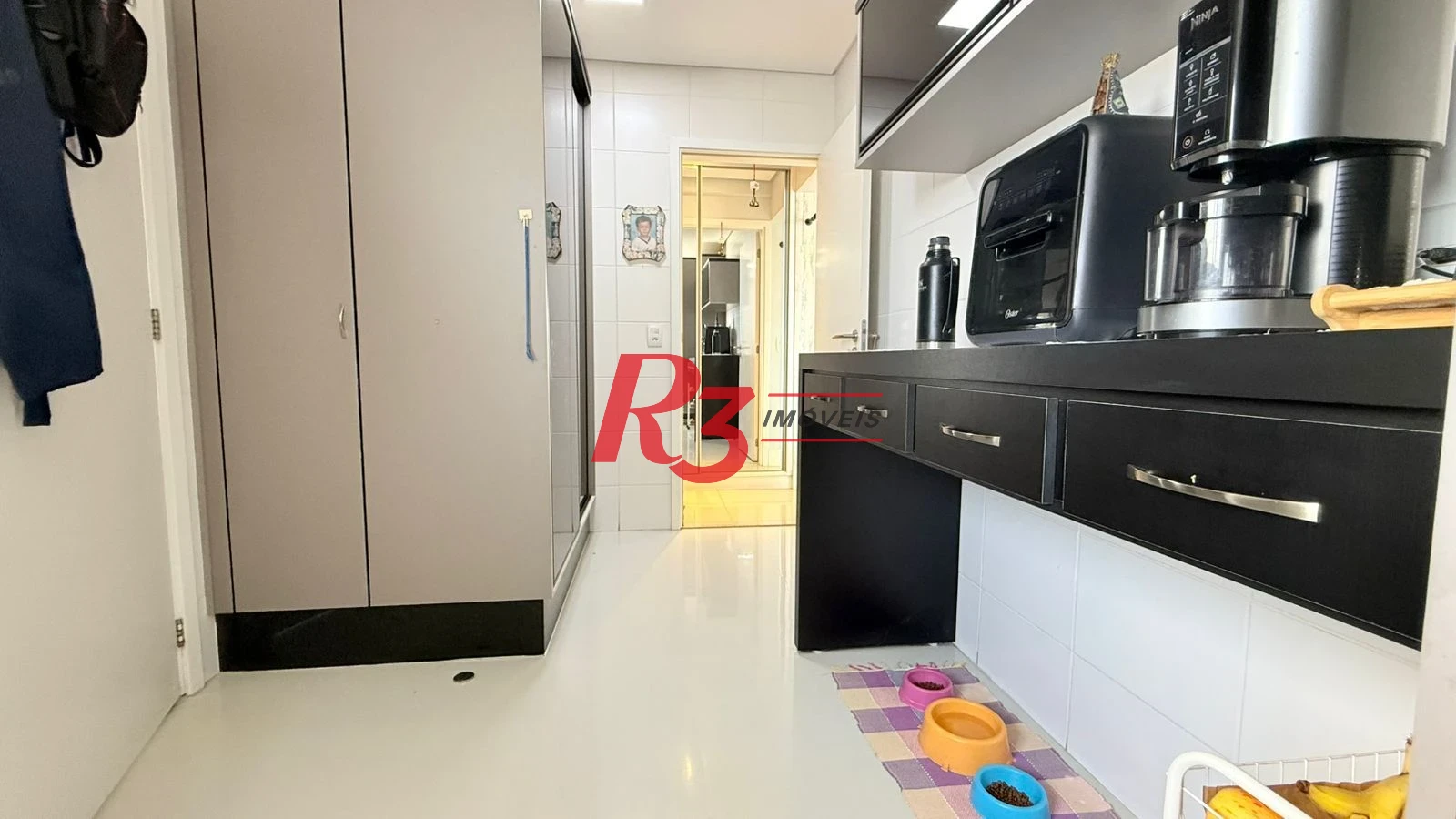Apartamento com 3 dormitórios à venda, 131 m² por R$ 1.890.000,00 - Embaré - Santos/SP