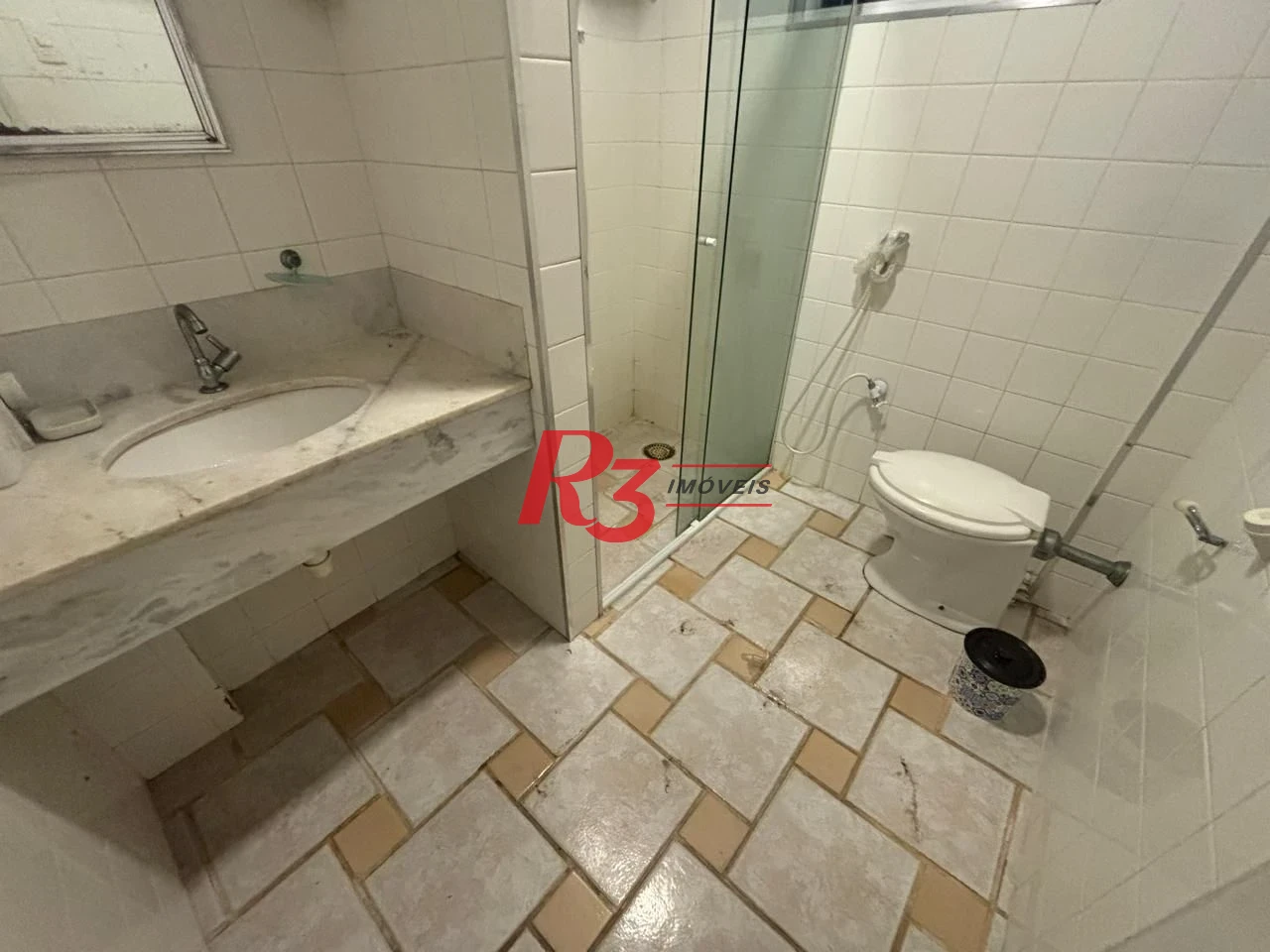 Apartamento com 2 dormitórios para alugar, 68 m² por R$ 3.260,00/mês - Boqueirão - Santos/SP
