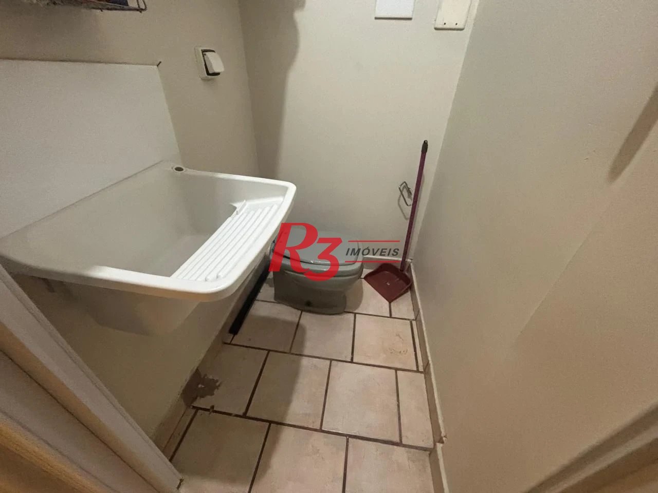 Apartamento com 2 dormitórios para alugar, 68 m² por R$ 3.260,00/mês - Boqueirão - Santos/SP