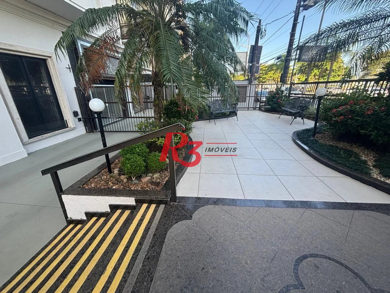 Apartamento com 2 dormitórios para alugar, 68 m² por R$ 3.260,00/mês - Boqueirão - Santos/SP