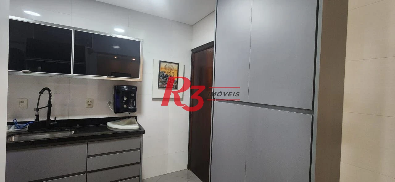 Apartamento para alugar, 72 m² por R$ 5.200,00/mês - Embaré - Santos/SP