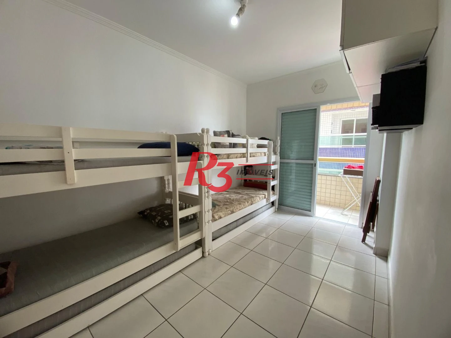 Apartamento com 2 dormitórios à venda, 80 m² por R$ 550.000,00 - Vilamar - Praia Grande/SP