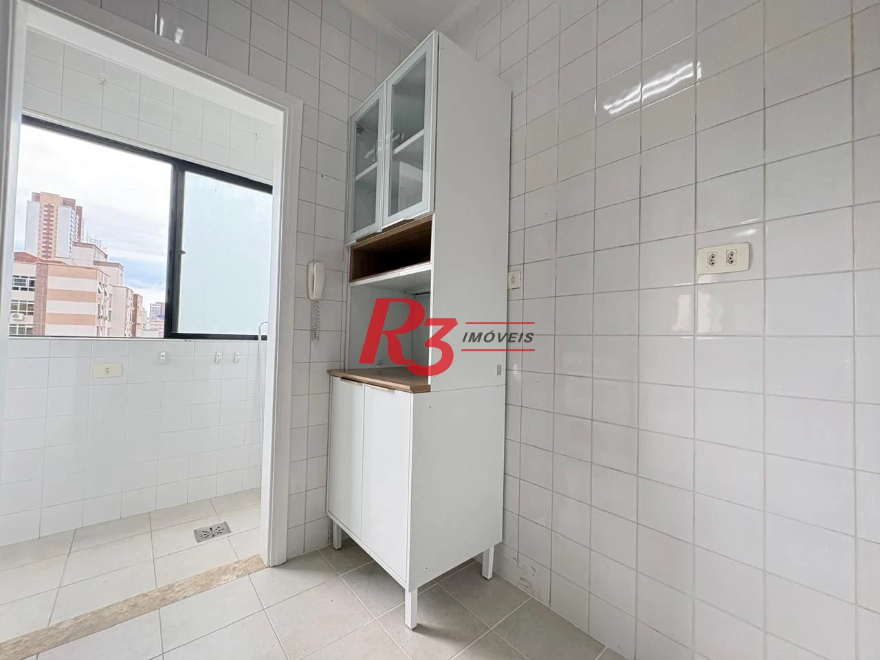 Apartamento para alugar, 48 m² por R$ 3.750,02/mês - José Menino - Santos/SP