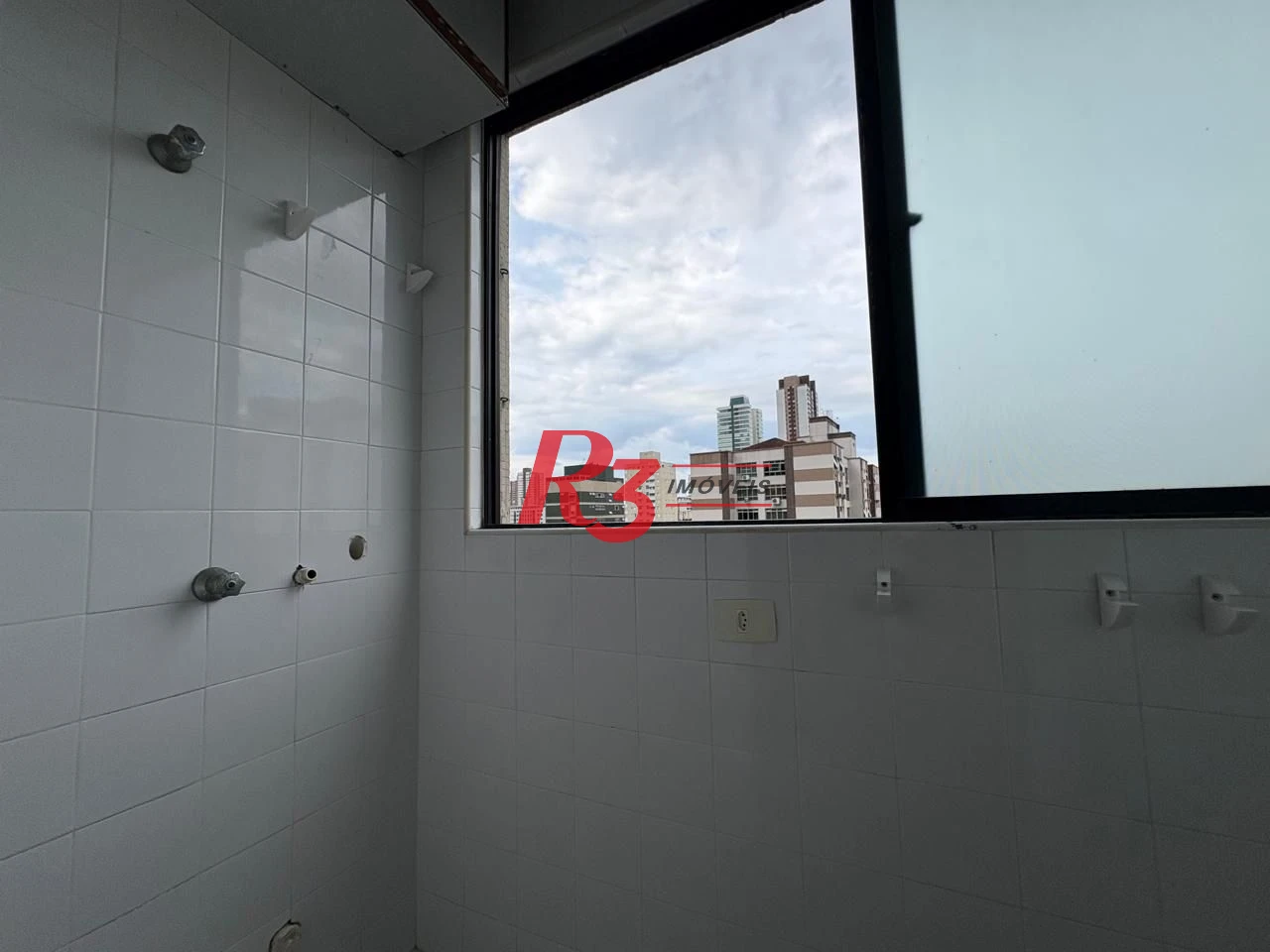 Apartamento para alugar, 48 m² por R$ 3.750,02/mês - José Menino - Santos/SP
