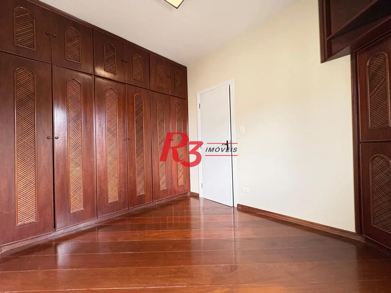 Apartamento para alugar, 48 m² por R$ 3.750,02/mês - José Menino - Santos/SP