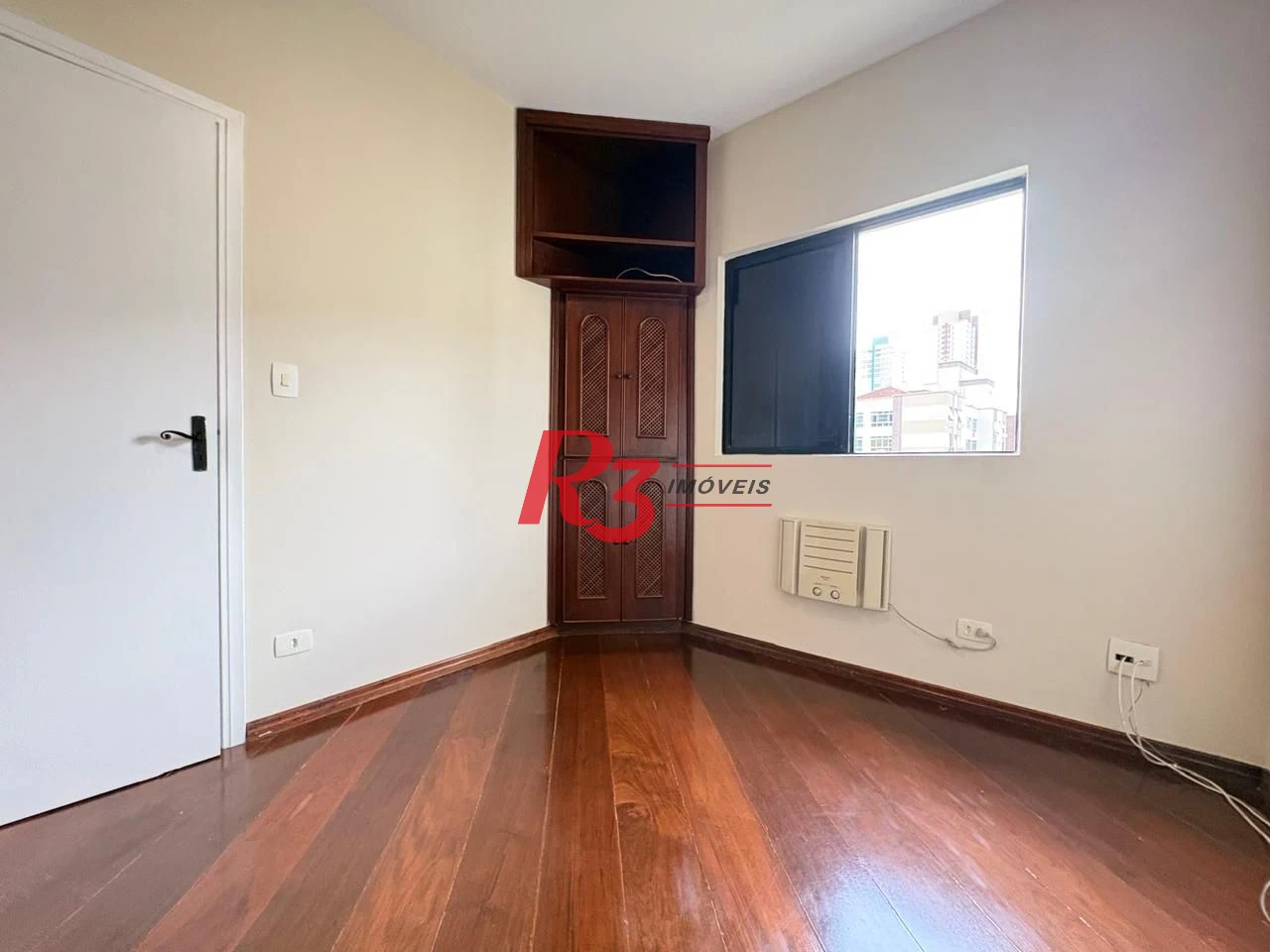 Apartamento para alugar, 48 m² por R$ 3.750,02/mês - José Menino - Santos/SP