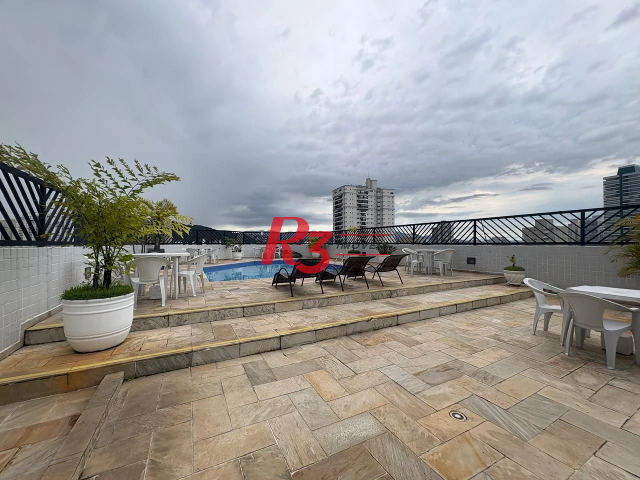 Apartamento para alugar, 48 m² por R$ 3.750,02/mês - José Menino - Santos/SP