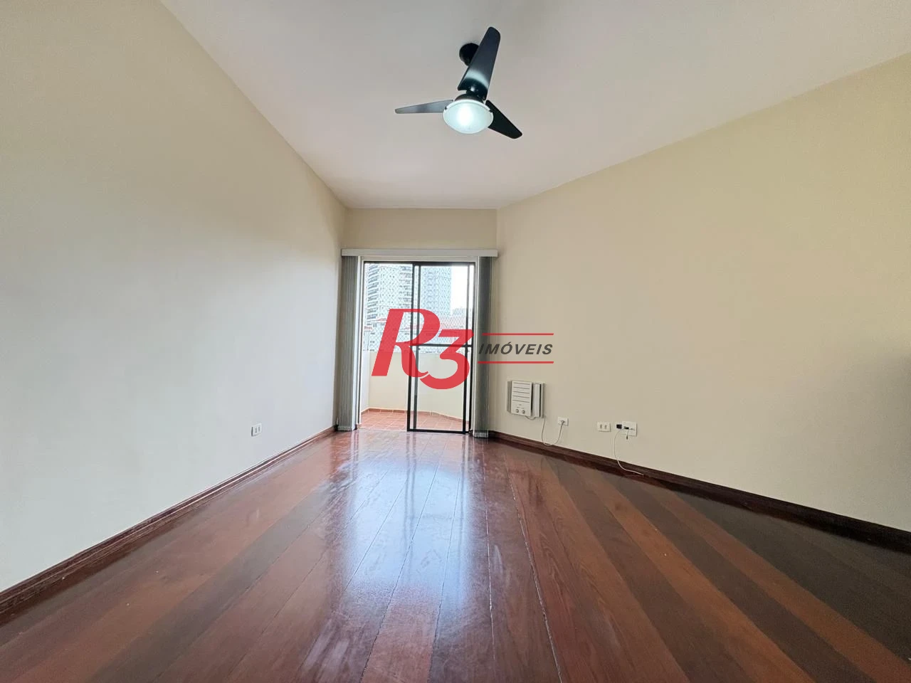 Apartamento para alugar, 48 m² por R$ 3.750,02/mês - José Menino - Santos/SP