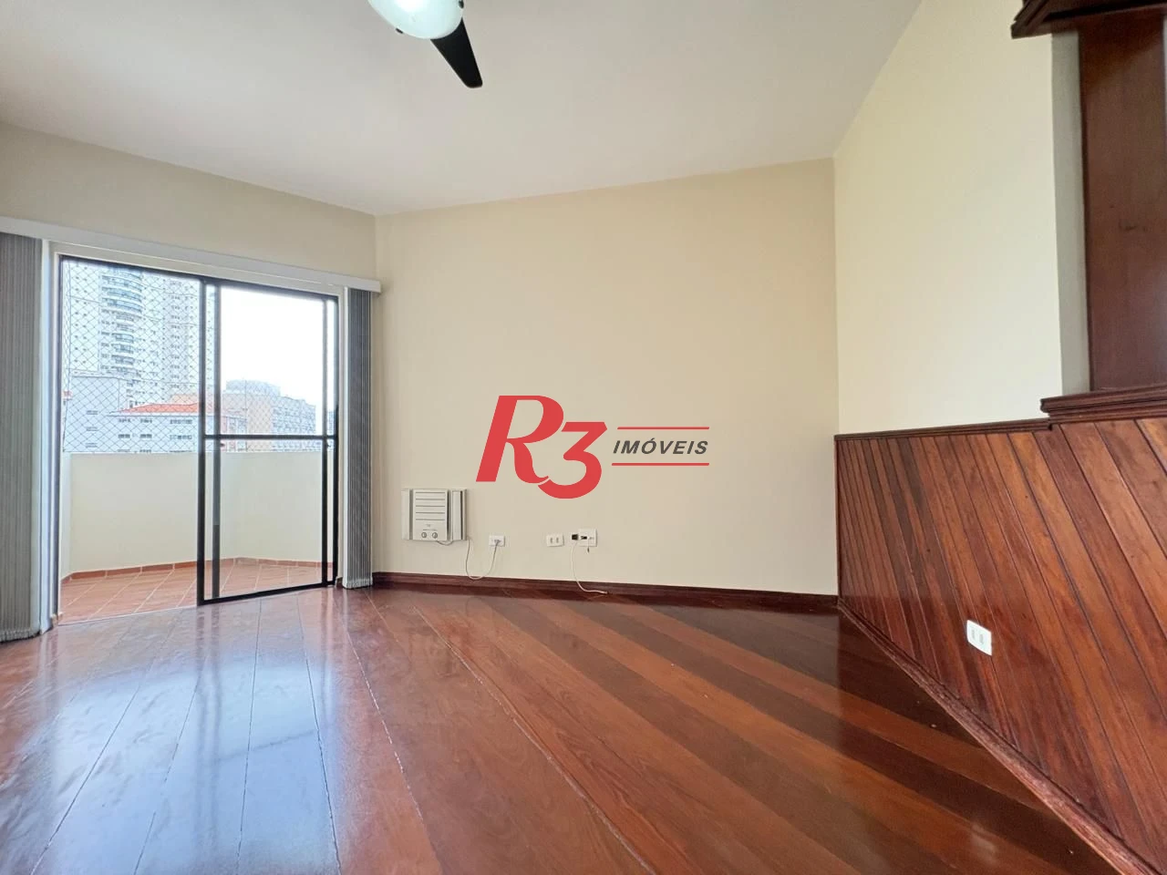 Apartamento para alugar, 48 m² por R$ 3.750,02/mês - José Menino - Santos/SP