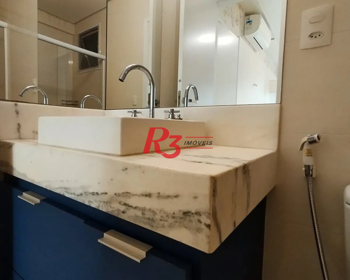 Apartamento com 1 dormitório à venda, 54 m² por R$ 665.000,00 - José Menino - Santos/SP